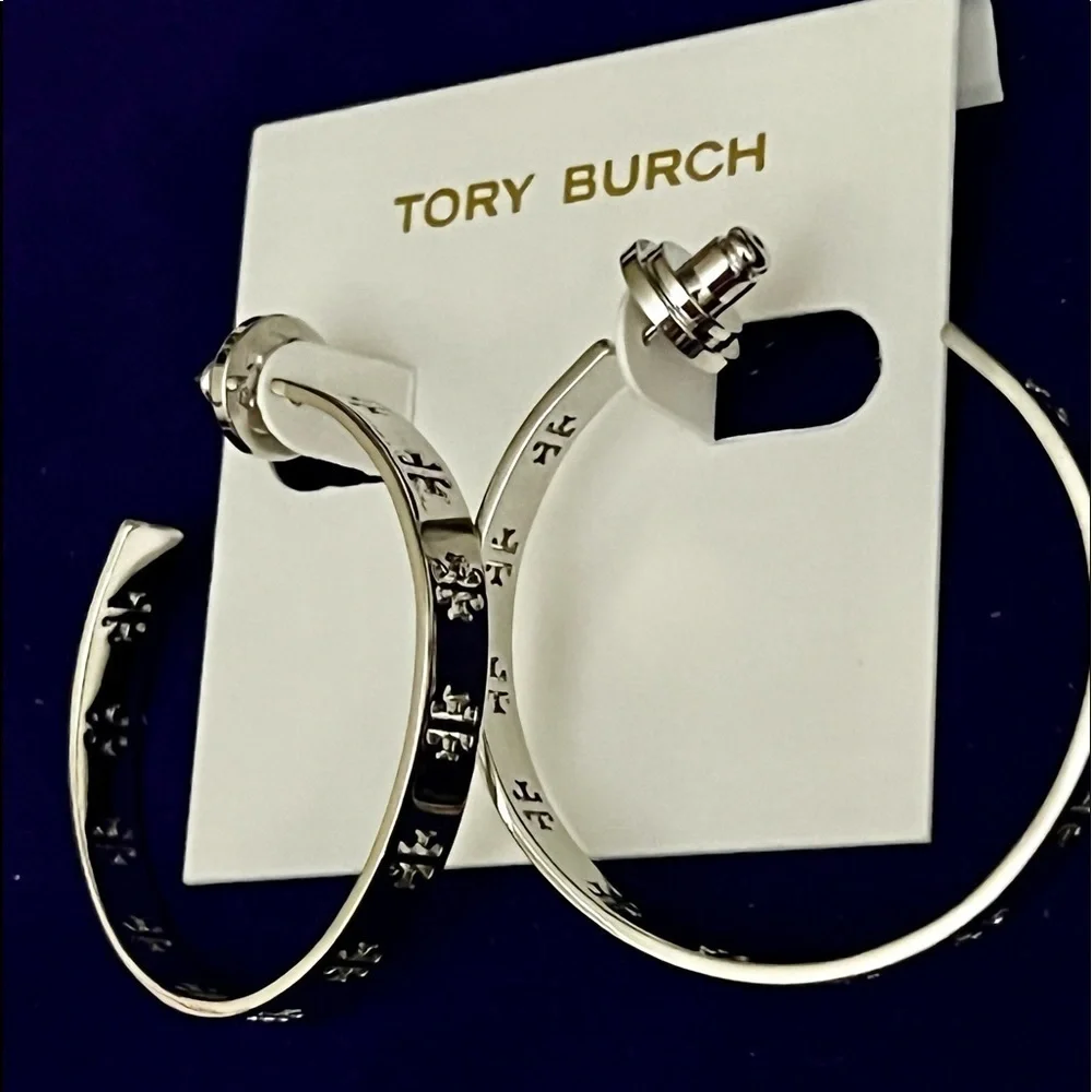 🔥🔥Authentic Designer Earrings At Awesome Prices To Buy Now & Save Price Firm